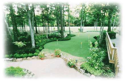 Backyard Golf, Kingwood Texas offers custom putting green installation in and around Houston, Texas